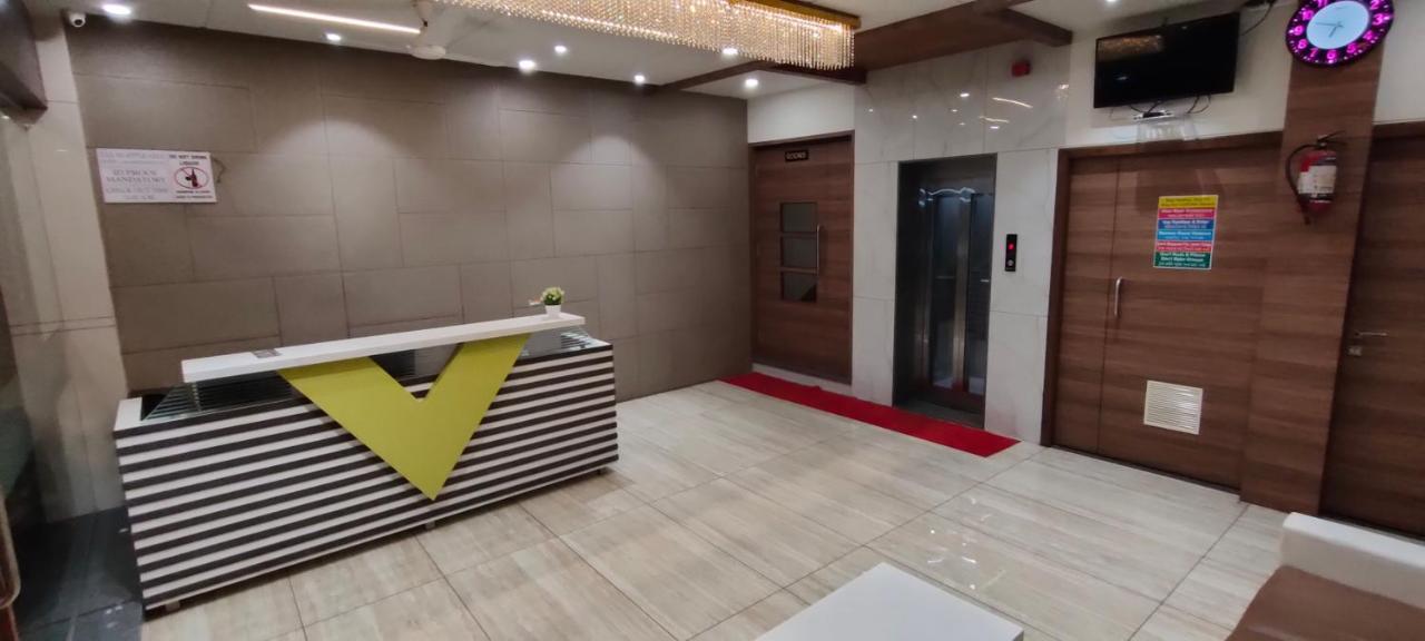 Hotel Viram Pardi Exterior photo